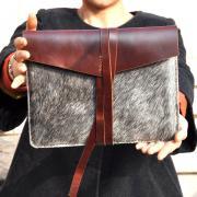 Leather iPad 2 case/holster /cover/sleeve in brown -natural colour